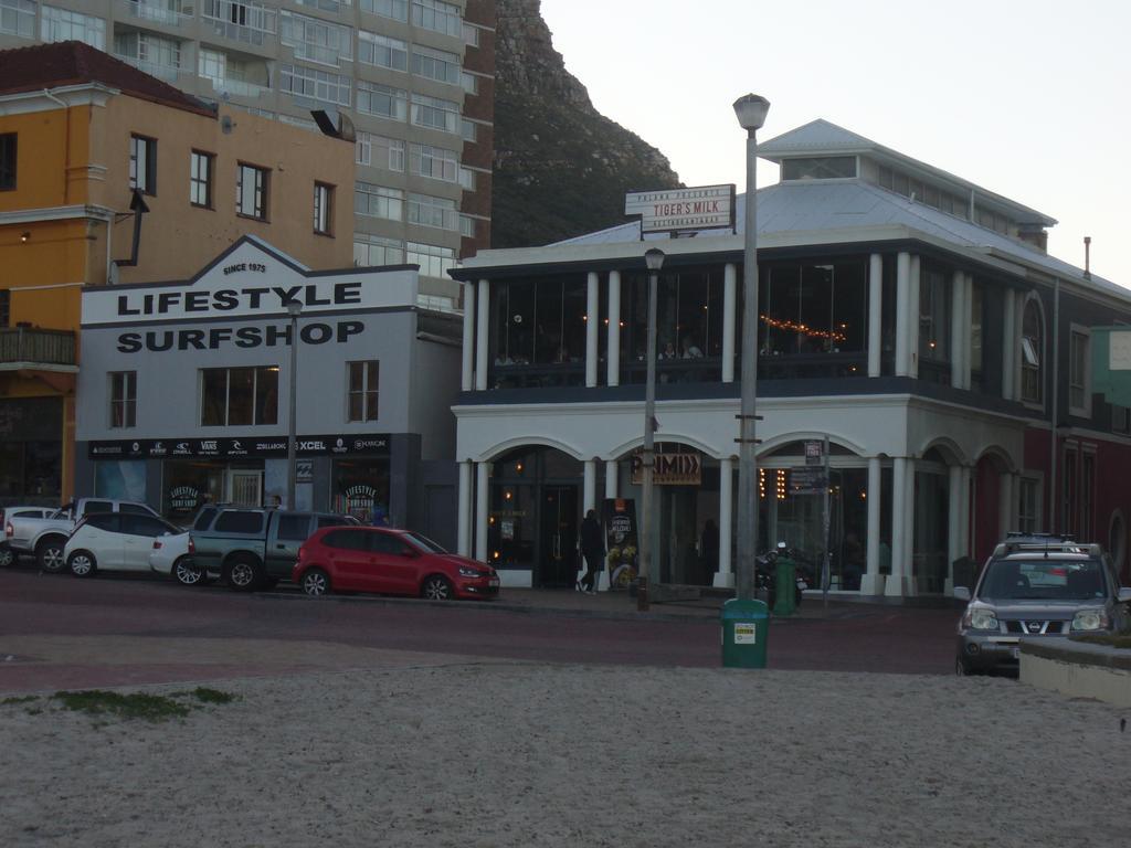 Royal At Sea Muizenberg Exterior foto